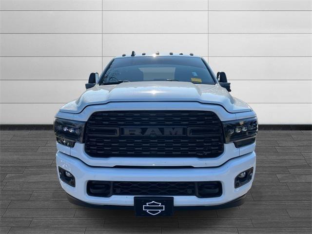 2023 RAM 3500 Big Horn Crew Cab 4x4 8 Box