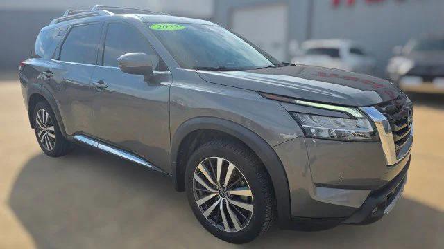 2022 Nissan Pathfinder Platinum 4WD 2022 Nissan Pathfinder Platinum 4WD