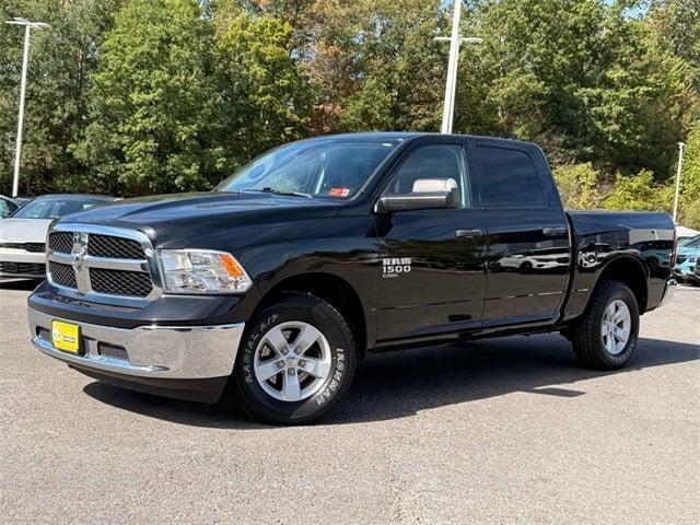 2023 RAM 1500 Classic SLT Crew Cab 4x4 57 Box 2023 RAM 1500 Classic SLT Crew Cab 4x4 57 Box
