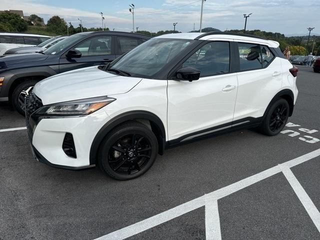 2021 Nissan Kicks SR Xtronic CVT