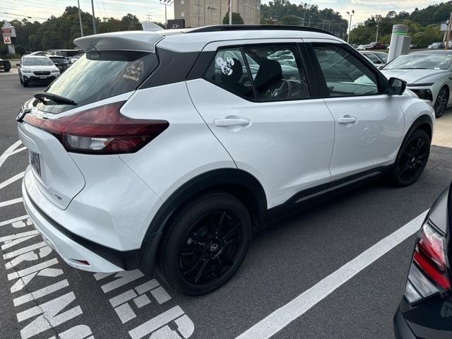 2021 Nissan Kicks SR Xtronic CVT