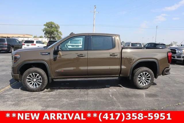 2023 GMC Sierra 1500 4WD Crew Cab Short Box AT4