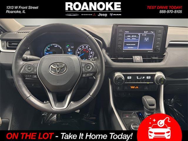 2022 Toyota RAV4 Hybrid XLE