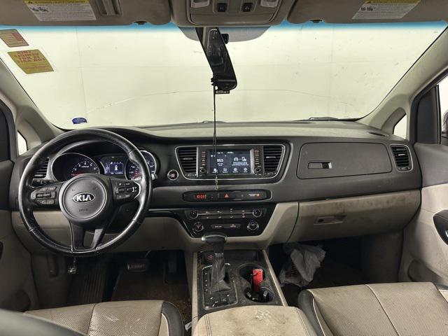 2017 Kia Sedona LX