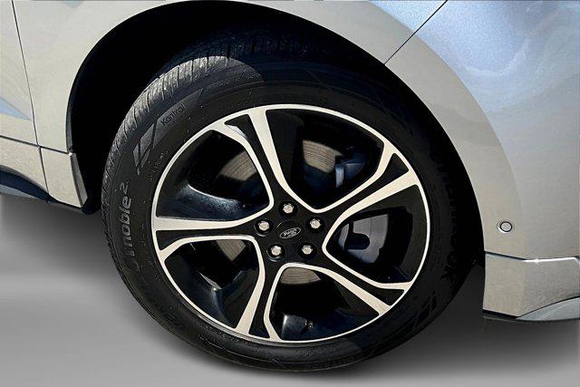 2022 Ford Edge ST