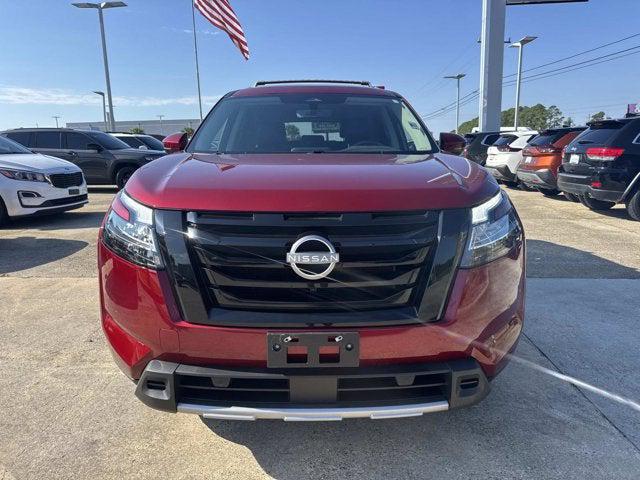 2024 Nissan Pathfinder SL FWD
