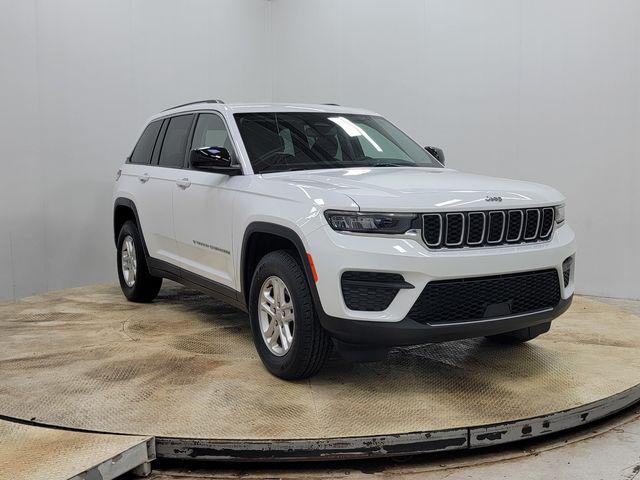 2023 Jeep Grand Cherokee Laredo 4x4 2023 Jeep Grand Cherokee Laredo 4x4