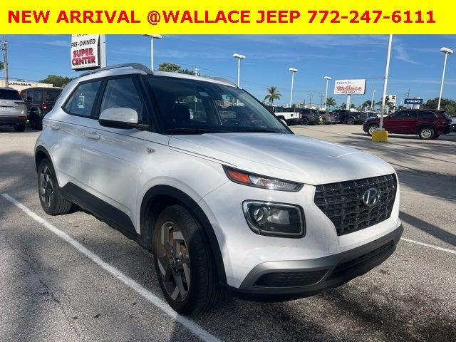 2022 Hyundai Venue SEL 2022 Hyundai Venue SEL