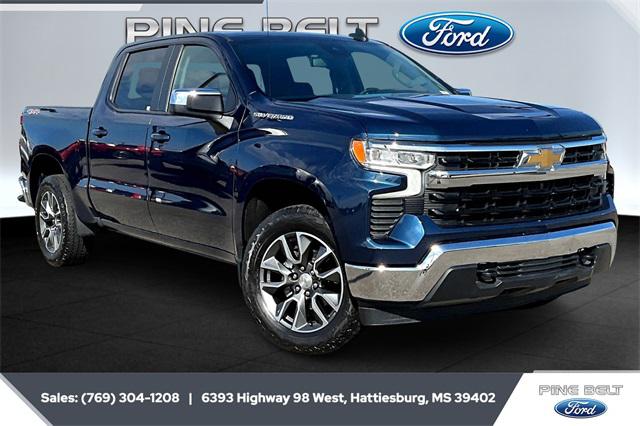 2023 Chevrolet Silverado 1500 4WD Crew Cab Short Bed LT with 2FL