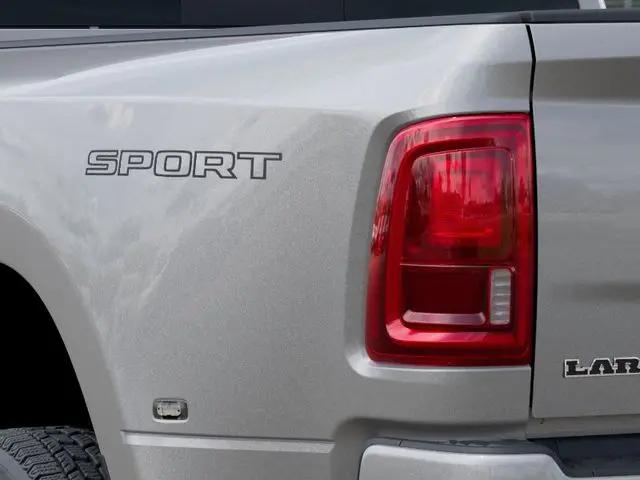 2026 Ram 3500 Laramie Crew Cab 4x4 8' Box