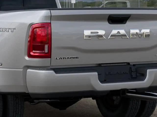 2026 Ram 3500 Laramie Crew Cab 4x4 8' Box