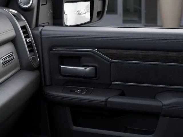 2026 Ram 3500 Laramie Crew Cab 4x4 8' Box