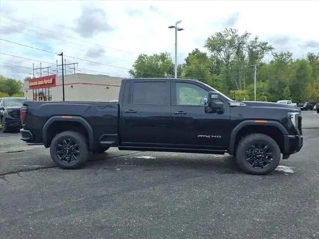 2026 GMC Sierra 2500HD Crew Cab, Standard Bed, AT4, 4WD