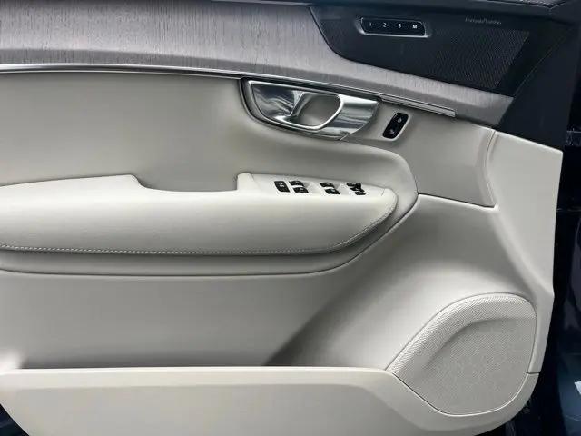 2026 Volvo XC90 Ultra, B6 AWD Gas (mild hybrid), Gasoline, Bright, 7 Seats