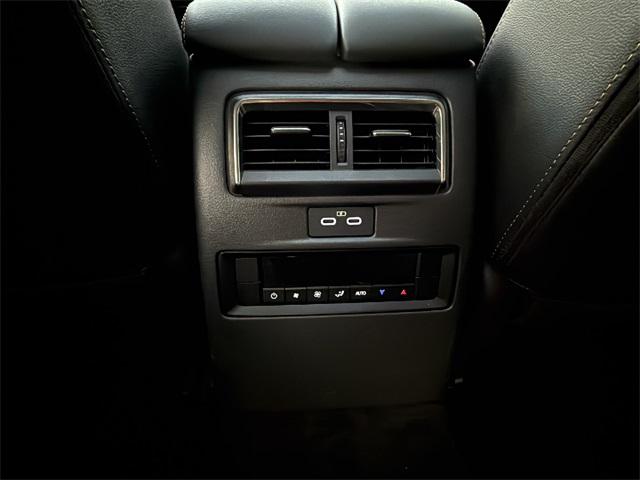 2024 Mazda X-90 3.3 Turbo Premium