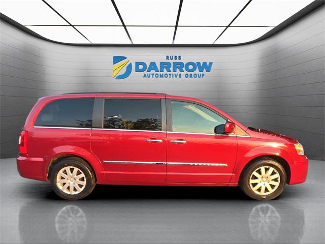 2016 Chrysler Town & Country Touring
