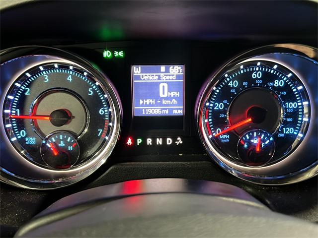 2016 Chrysler Town & Country Touring