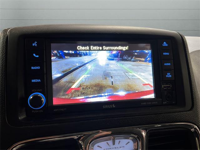 2016 Chrysler Town & Country Touring