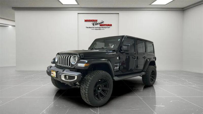 2024 Jeep Wrangler 4-Door Sahara 4x4