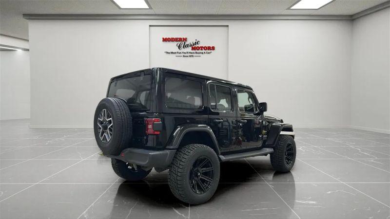 2024 Jeep Wrangler 4-Door Sahara 4x4