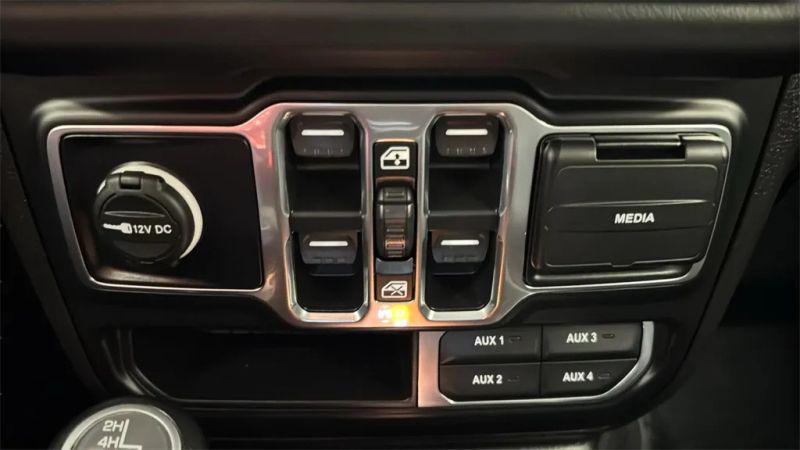 2024 Jeep Wrangler 4-Door Sahara 4x4
