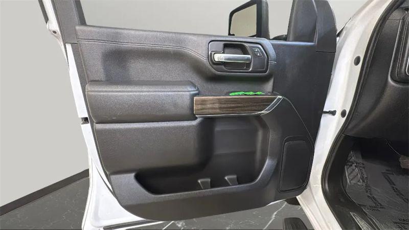 2023 Chevrolet Silverado 2500HD 4WD Crew Cab Standard Bed LT