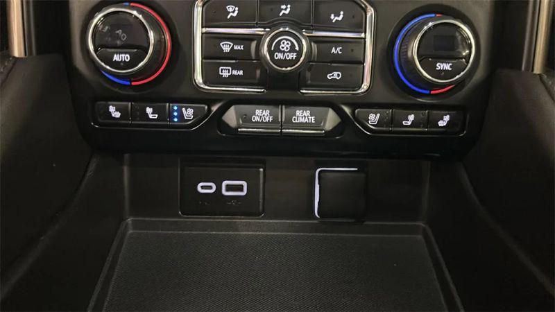 2023 Chevrolet Tahoe 4WD High Country