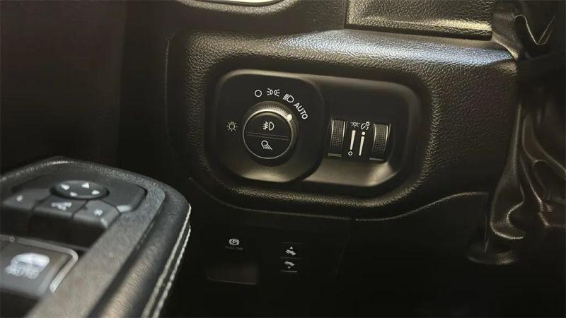 2025 Ram 1500 Laramie Crew Cab 4x4 57 Box