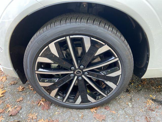 2026 Volvo XC60 Plug-In Hybrid T8 Ultra