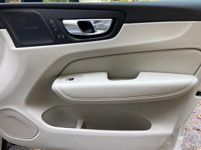 2026 Volvo XC60 Plug-In Hybrid T8 Ultra