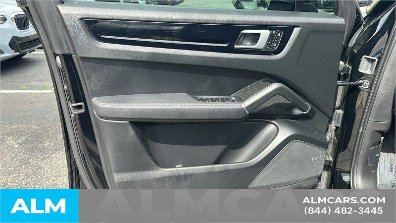 2022 Porsche Cayenne S