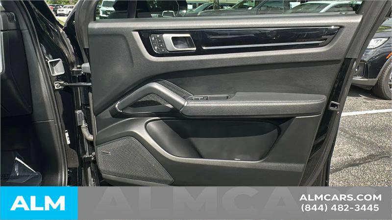 2022 Porsche Cayenne S