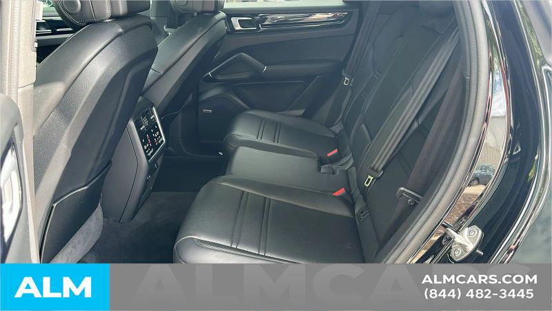 2022 Porsche Cayenne S