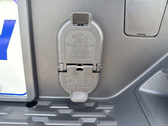 2026 Ram 1500 Big Horn Crew Cab 4x2 5'7" Box