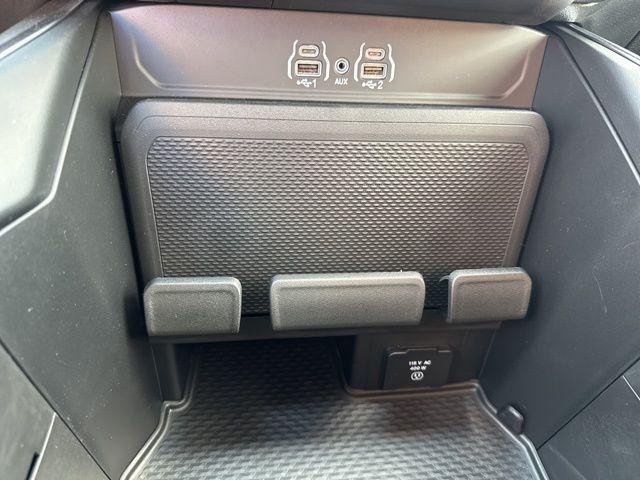 2026 Ram 1500 Big Horn Crew Cab 4x2 5'7" Box