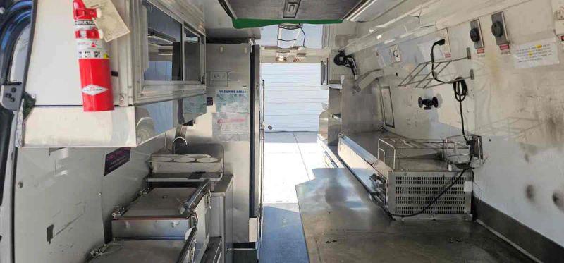 2019 Mercedes-Benz Sprinter 4500 High Roof V6
