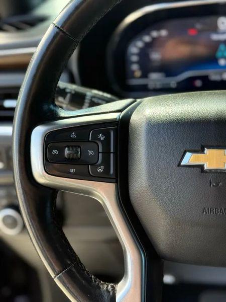 2022 Chevrolet Suburban 4WD Premier