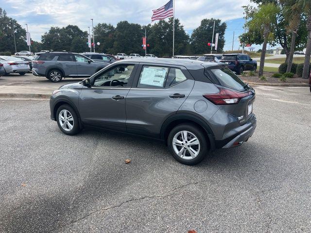 2025 Nissan Kicks S