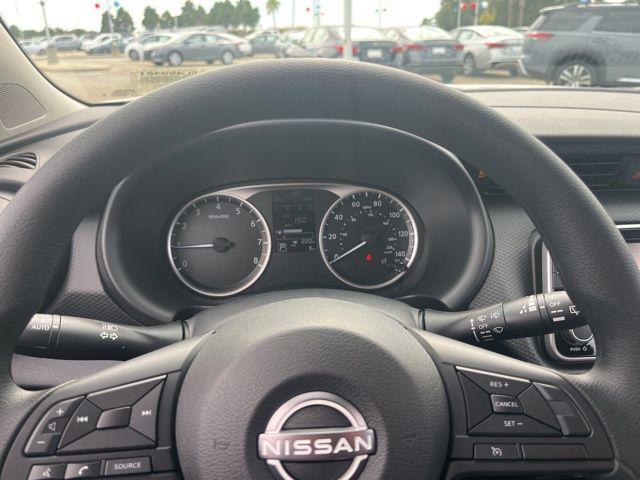 2025 Nissan Kicks S