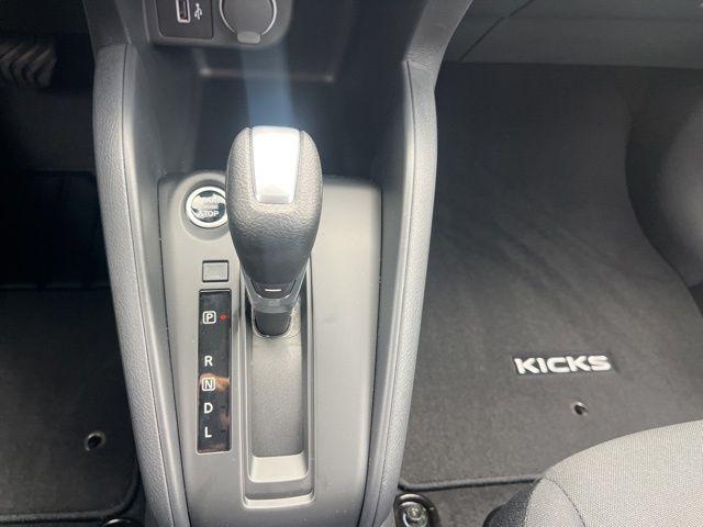 2025 Nissan Kicks S