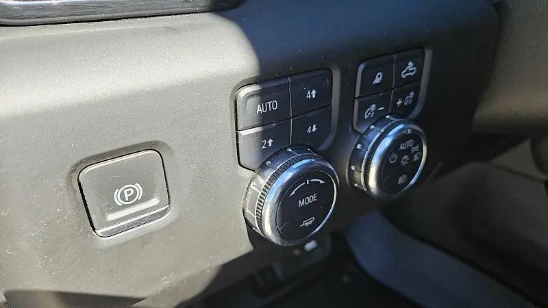 2024 GMC Sierra 1500 4WD Crew Cab Short Box AT4