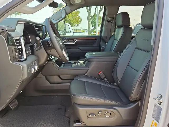 2026 GMC Sierra 2500HD Crew Cab, Standard Bed, Denali, 4WD