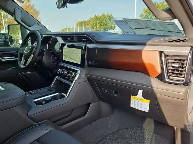 2026 GMC Sierra 2500HD Crew Cab, Standard Bed, Denali, 4WD