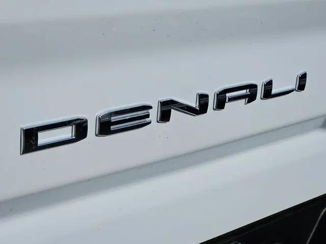 2026 GMC Sierra 2500HD Crew Cab, Standard Bed, Denali, 4WD