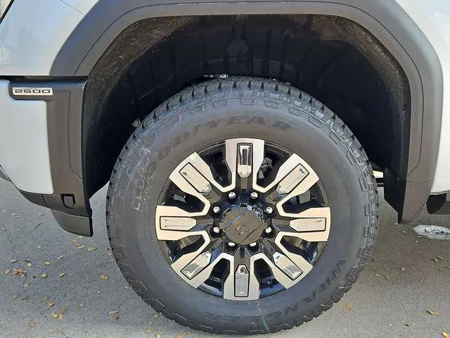2026 GMC Sierra 2500HD Crew Cab, Standard Bed, Denali, 4WD