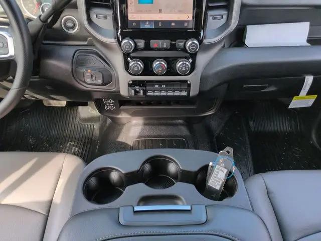 2026 Ram 3500 Tradesman/Big Horn