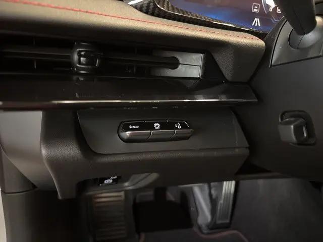 2026 Chevrolet Corvette Stingray Convertible, 2LT, RWD
