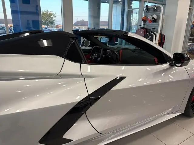 2026 Chevrolet Corvette Stingray Convertible, 2LT, RWD
