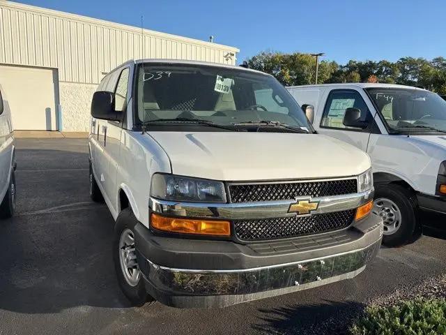 2025 Chevrolet Express Cargo Van RWD 2500 Regular Wheelbase WT