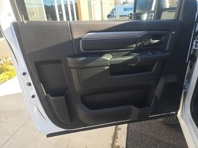 2026 Ram 3500 Tradesman/Big Horn